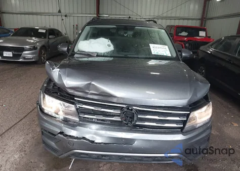 2021 Volkswagen Tiguan 2.0T Se/2.0T Se R-Line Black/2.0T Sel from USA, damaged, VIN 3VV2B7AX2MM111385